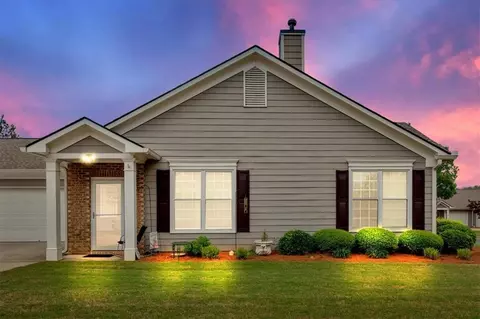 1078 Camry Cir, Dallas, GA 30157