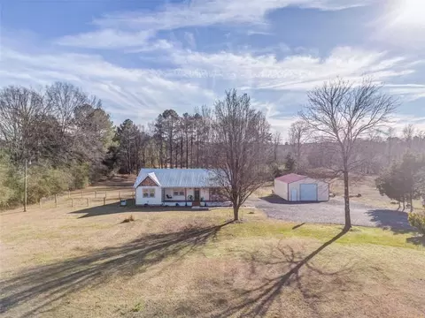 943 Shiloh Rd, Cedartown, GA 30125