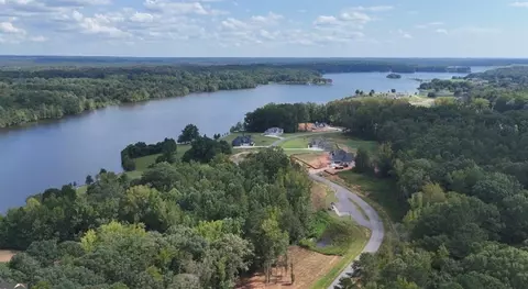 622 Lake Varner Dr, Covington, GA 30014