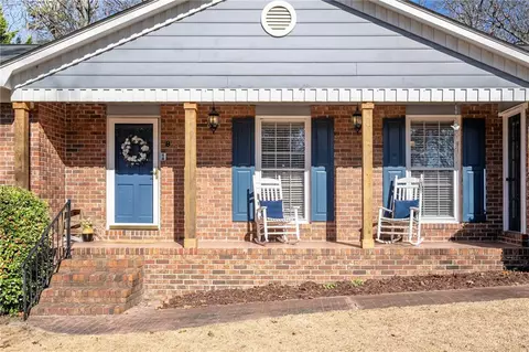 8 Timberwood Dr SE, Silver Creek, GA 30173