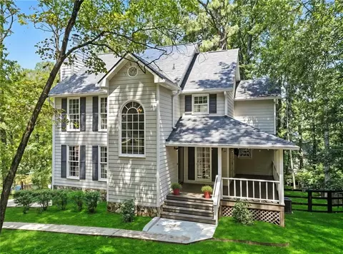 136 Plantation Trce, Woodstock, GA 30188