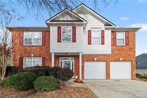 3184 Elmwood Ct, Atlanta, GA 30349