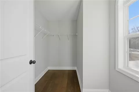Entry Way - 3930 Mabery Rd, Gainesville, GA 30507 photo 3 of 3