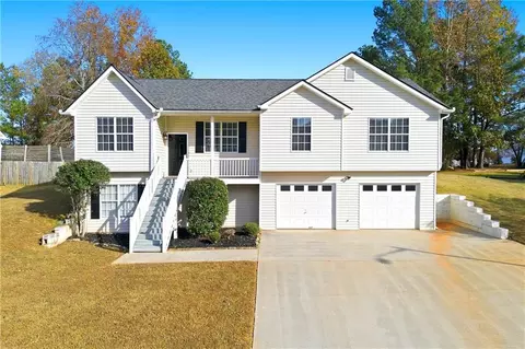 319 Hickory Lake Dr, Acworth, GA 30101