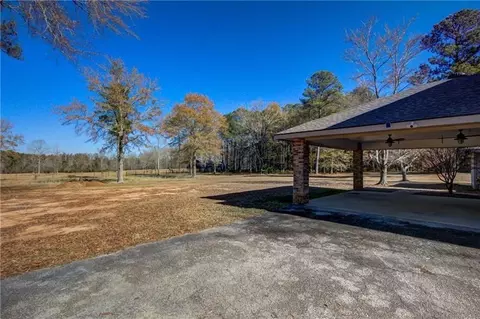 Exterior - 142 Carr Rd, Lagrange, GA 30241 photo 13 of 36