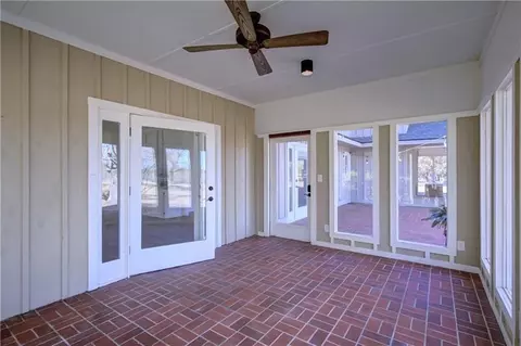Exterior - 142 Carr Rd, Lagrange, GA 30241 photo 10 of 36