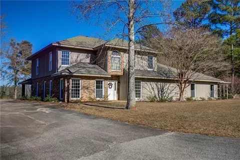 Exterior - 142 Carr Rd, Lagrange, GA 30241 photo 7 of 36