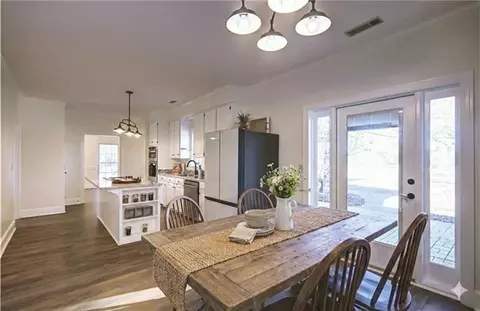 Dining - 142 Carr Rd, Lagrange, GA 30241 photo 2 of 2