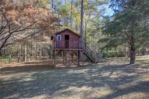 Exterior - 142 Carr Rd, Lagrange, GA 30241 photo 22 of 36