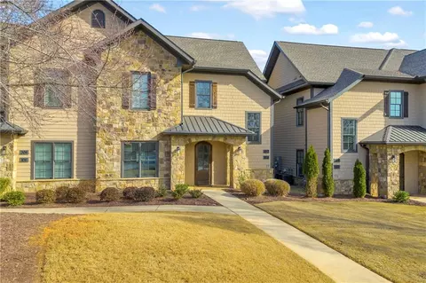 Exterior - 17 Cottage Ln, Toccoa, GA 30577 photo 5 of 11