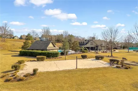 Exterior - 17 Cottage Ln, Toccoa, GA 30577 photo 2 of 11