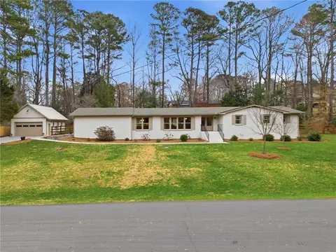 171 Magnolia Dr, Canton, GA 30114