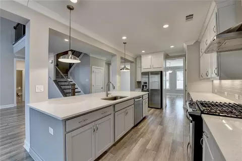 Kitchen - 3445 Benedict Pl, Suwanee, GA 30024 photo 4 of 7