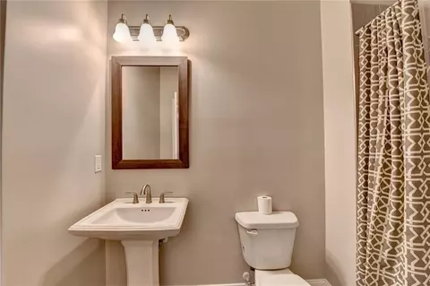 Bath - 3445 Benedict Pl, Suwanee, GA 30024 photo 1 of 6