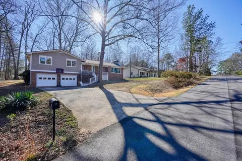 134 Childers Rd, Canton, GA 30115