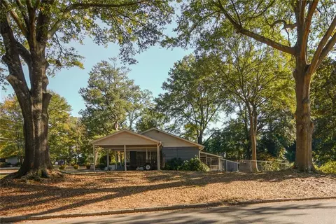 Exterior - 3206 Laventure Dr, Chamblee, GA 30341 photo 8 of 9