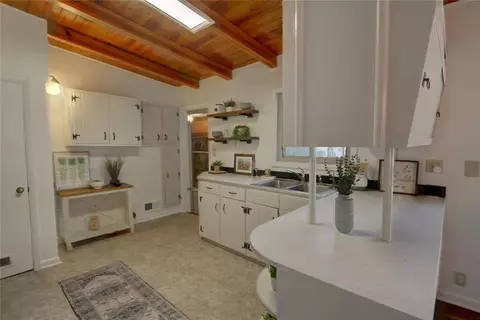 Kitchen - 3206 Laventure Dr, Chamblee, GA 30341 photo 2 of 5