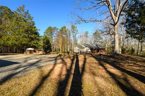 Exterior - 255 Bob Holman Rd, Athens, GA 30607 photo 4 of 18