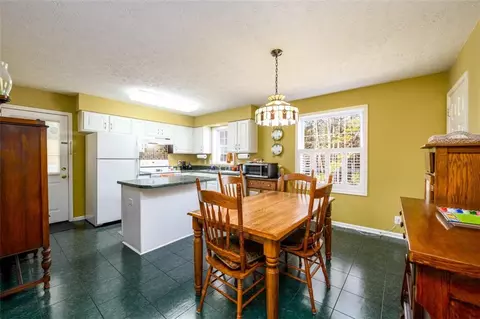 Kitchen - 255 Bob Holman Rd, Athens, GA 30607 photo 1 of 4
