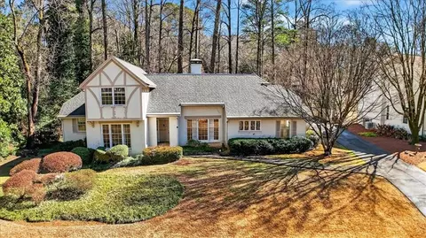 561 Bridgewater Dr, Atlanta, GA 30328