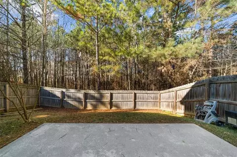 Exterior - 27 Longleaf Cir, Fairburn, GA 30213 photo 4 of 5