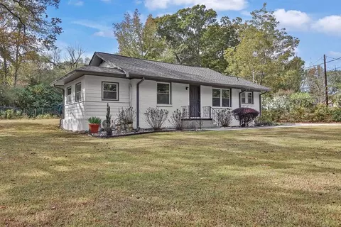 5599 Redan Cir, Stone Mountain, GA 30088