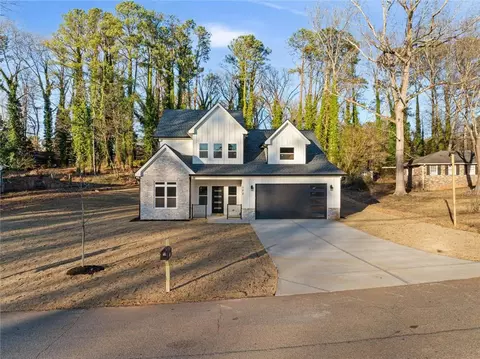 123 Huston Dr NW, Lawrenceville, GA 30044