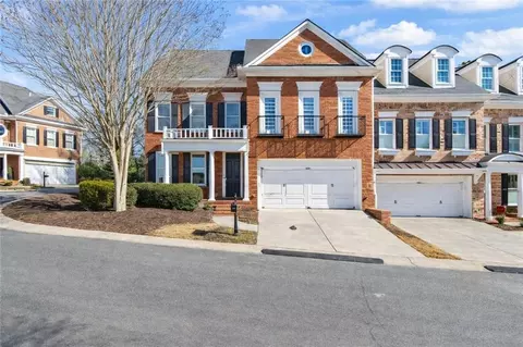 3010 Village Green Cir, Roswell, GA 30075