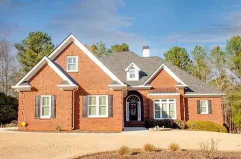 150 Highlands Forest Ln, Oxford, GA 30054