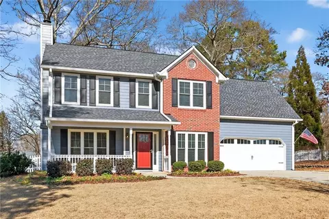 515 Weeping Willow Dr, Loganville, GA 30052