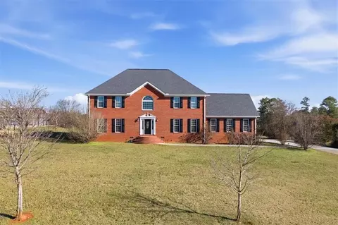668 Pendley Rd SE, Calhoun, GA 30701
