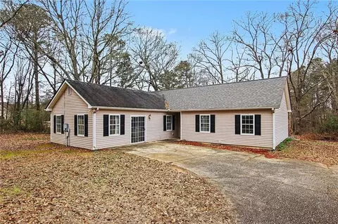 297 Park Pl, Auburn, GA 30011