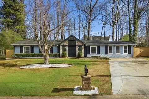 670 Stonehedge Dr, Stone Mountain, GA 30087