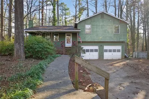 218 Quail Hollow Dr, Dallas, GA 30157