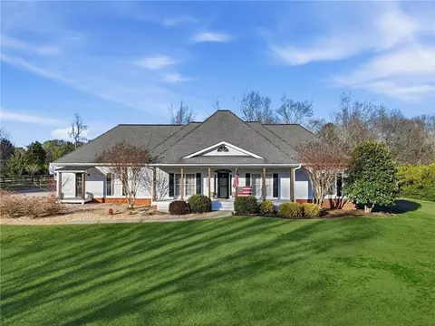 5040 Meadow Creek Dr, Cumming, GA 30028