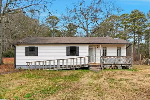 5685 Ashland Farm Rd, Oxford, GA 30054