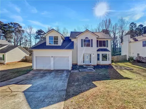 2438 Briar Knoll Rd, Lithonia, GA 30058