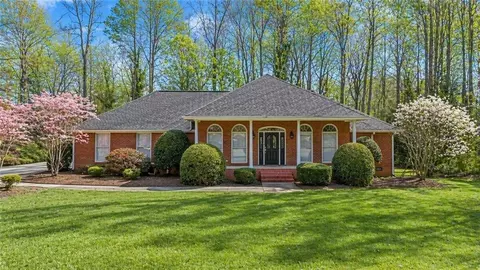 227 Rollingwood Cir NW, Rome, GA 30165