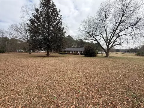 2641 Dixie Rd, Covington, GA 30014