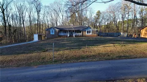 1558 Pine Cir, Lawrenceville, GA 30044
