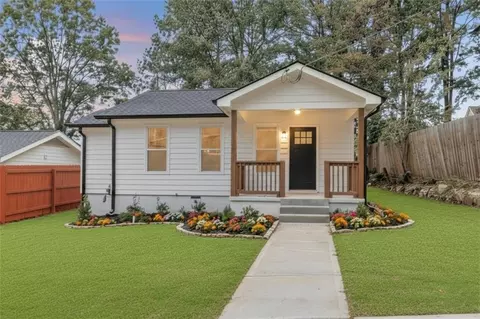 514 Glendale Rd, Scottdale, GA 30079