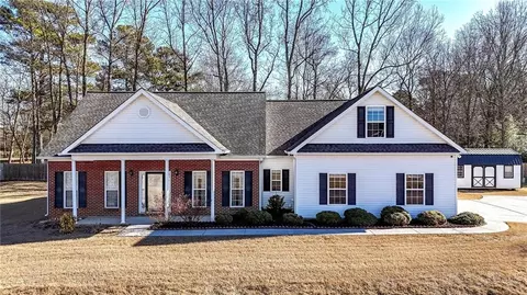 127 Ash Ct SE, Calhoun, GA 30701