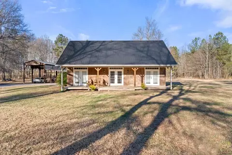 353 Morris Rd SE, Silver Creek, GA 30173