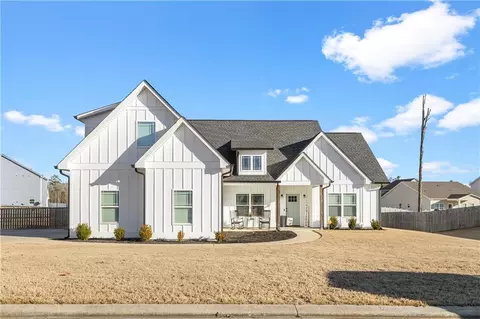 3 Misty Oaks Ln NE, Rome, GA 30165