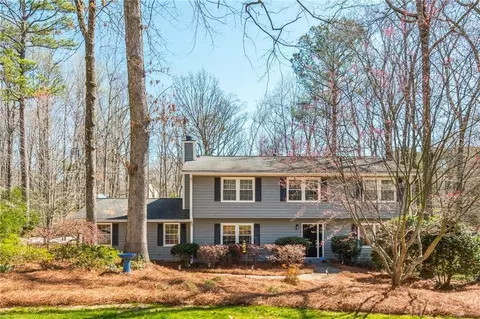 2733 Eagle Ridge Rd, Marietta, GA 30062