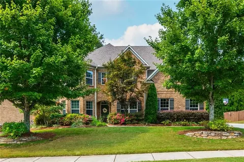 2571 Walden Estates Dr, Marietta, GA 30062
