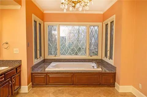 Bath - 4457 Ridgegate Dr, Peachtree Corners, GA 30097 photo 5 of 6