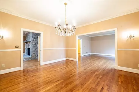 Living - 4457 Ridgegate Dr, Peachtree Corners, GA 30097 photo 5 of 13