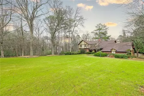 Exterior - 4457 Ridgegate Dr, Peachtree Corners, GA 30097 photo 3 of 5