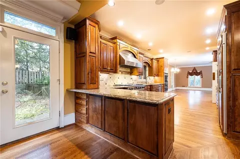 Kitchen - 4457 Ridgegate Dr, Peachtree Corners, GA 30097 photo 5 of 11